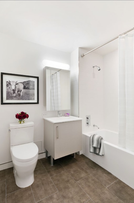 Photo - 80 John St Unit 29-34