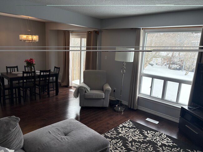 Photo - 30 Thatcher Crt