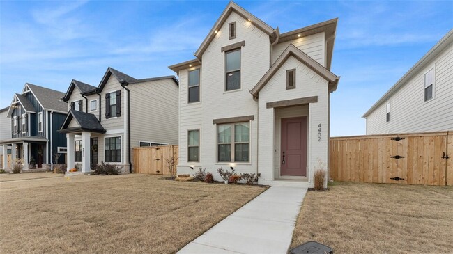 Building Photo - 4402 W Bronco Dr