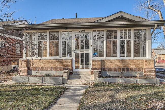 Building Photo - Evolve Real Estate: Charming Bungalow in P... Rental