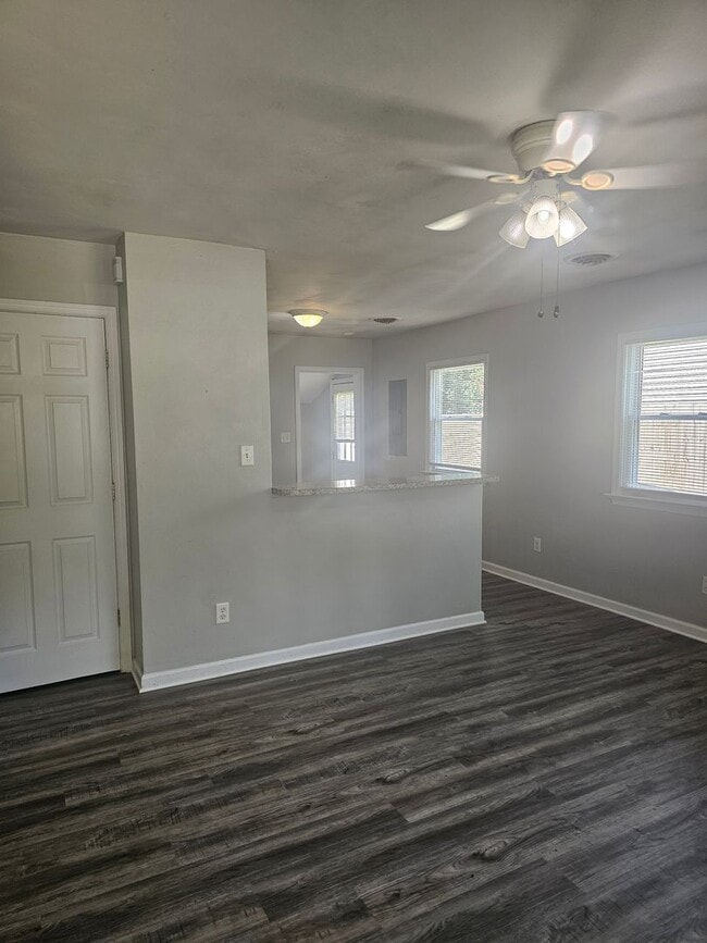 1489 Morgan Dr
