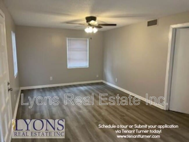 Photo - 2310 Deborah Dr