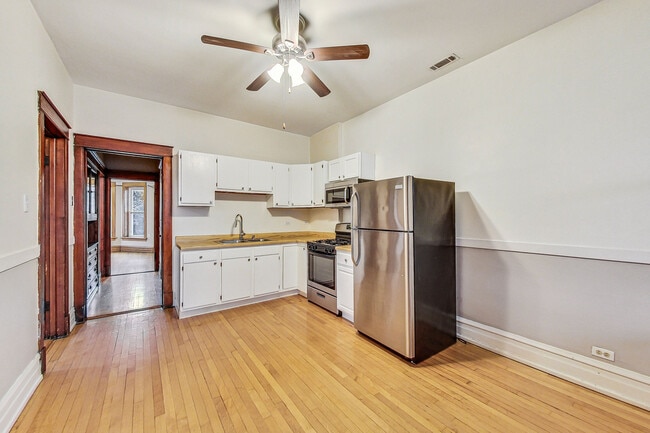 Photo - 1312 W Nelson St Unidad 3