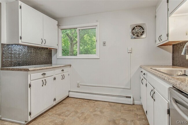 Photo - 147 Elm St