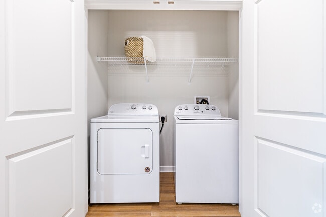 2BR, 2BA -1,143SF - Laundry