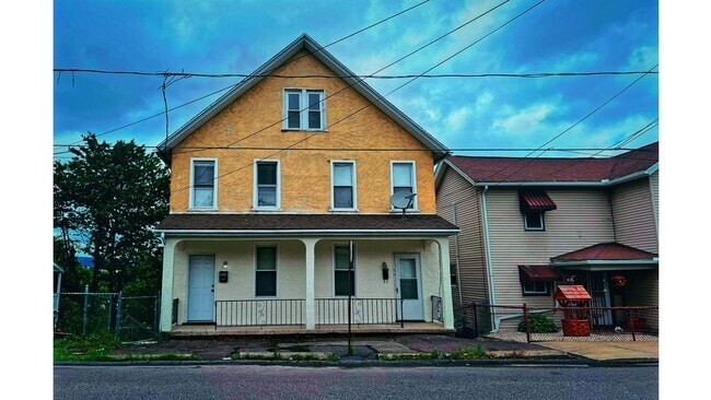 Building Photo - 808 1/2 Eynon St Rental