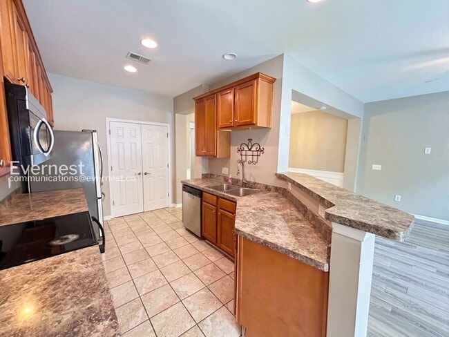 Photo - 1831 Willow Branch Ln