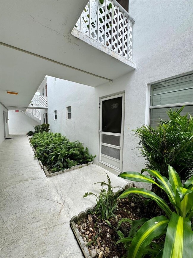 Building Photo - 6507 Winfield Blvd Unit 104C