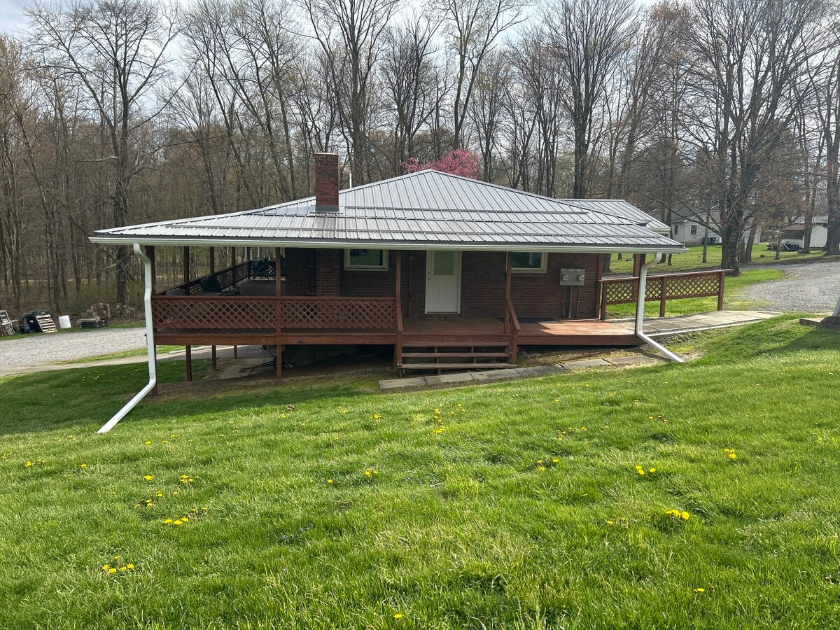 Photo - 114 Beachem Ln