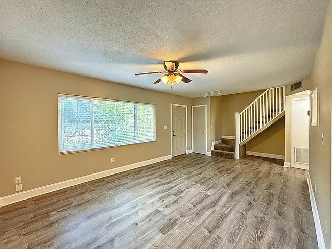 516 S Plumosa St Unit 12