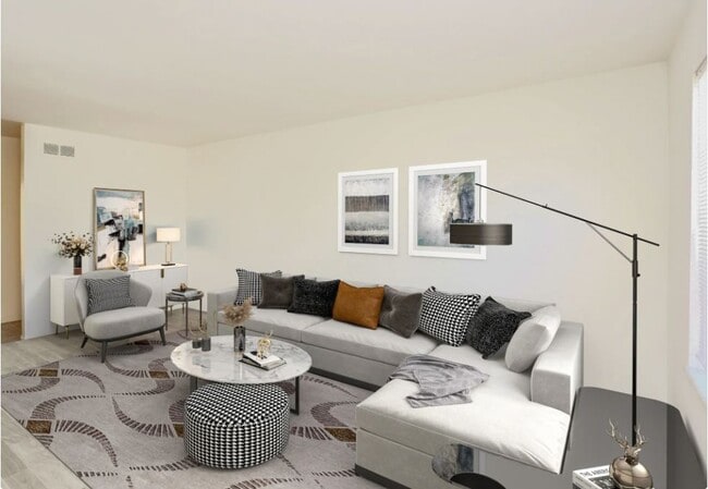 2BTH Living Room- 1250 sqft