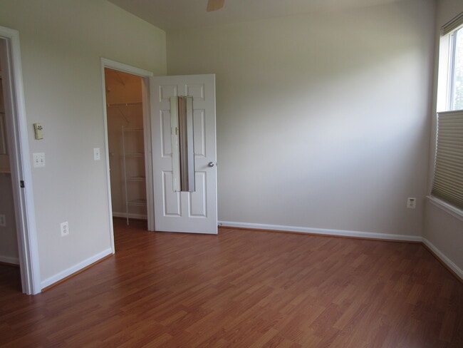 Building Photo - 9480 Virginia Center Blvd Unit 202