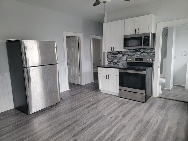 13 Regent Ave Unit 2
