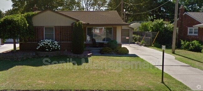 Building Photo - 8561 Lochdale St Rental
