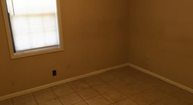 Photo - 1009 Sybil Dr