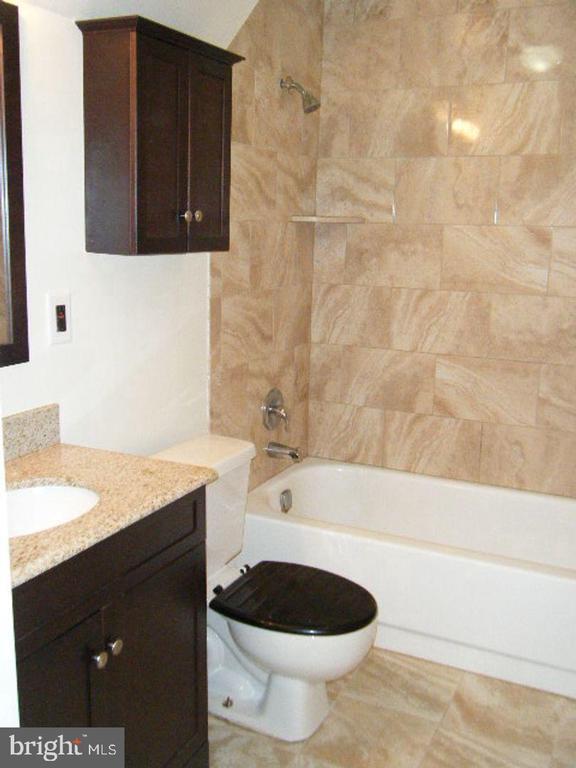 Photo - 2837 Cambridge St