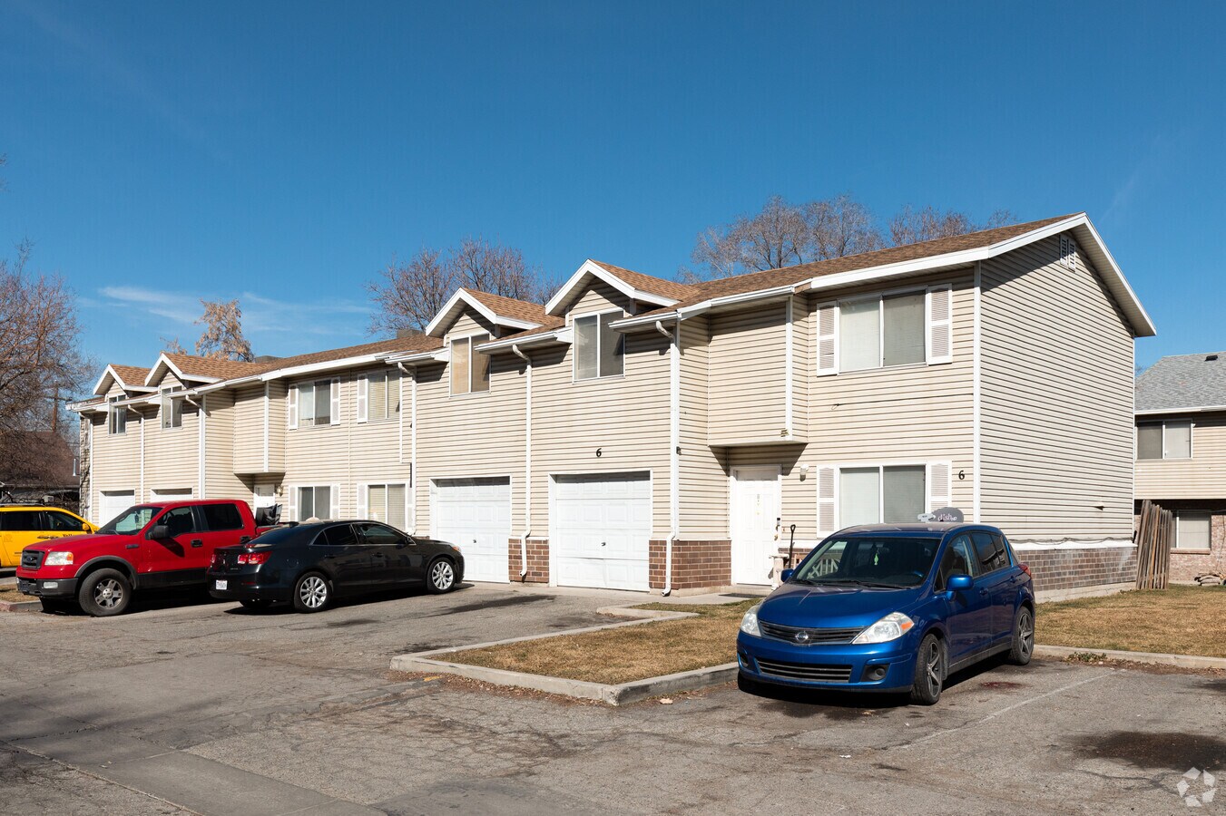 Photo - 558 N Redwood Rd