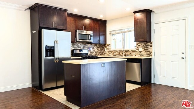 Building Photo - 1728 S Robertson Blvd Unit 3