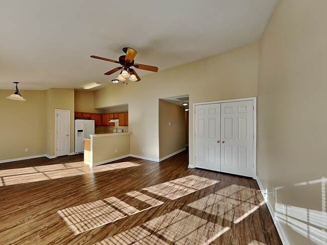 Photo - 2921 Deep Cove Dr NW