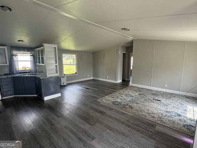 Photo - 18 Mohican Maze Unit # 18M