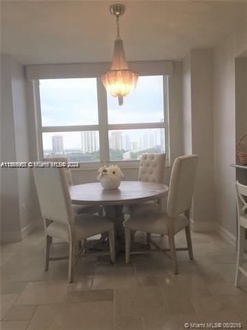 Photo - 19501 W Country Club Dr Unidad 1114