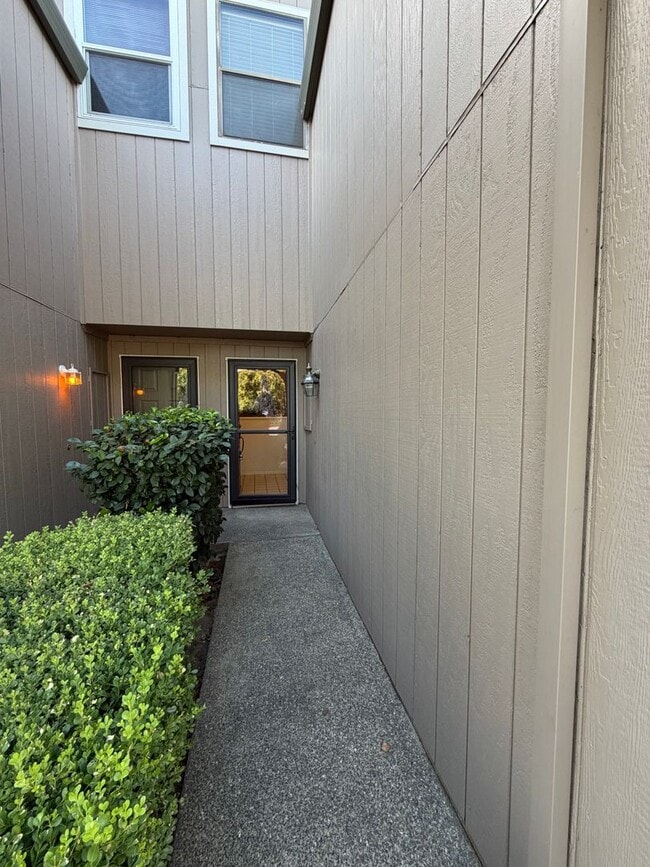 Photo - 7818 Hampton Ln
