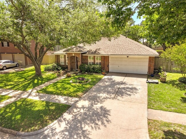Building Photo - 19731 Dusty Creek Dr Rental