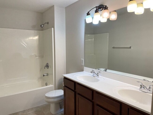 Photo - 1437 Bridgeport Terrace