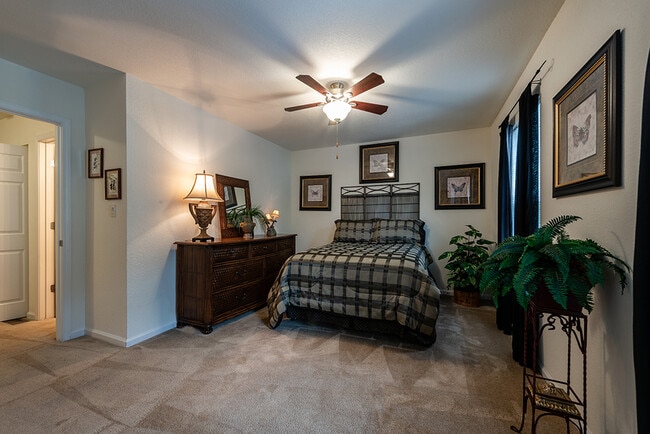 Bridge Pointe Apartments and Townhomes