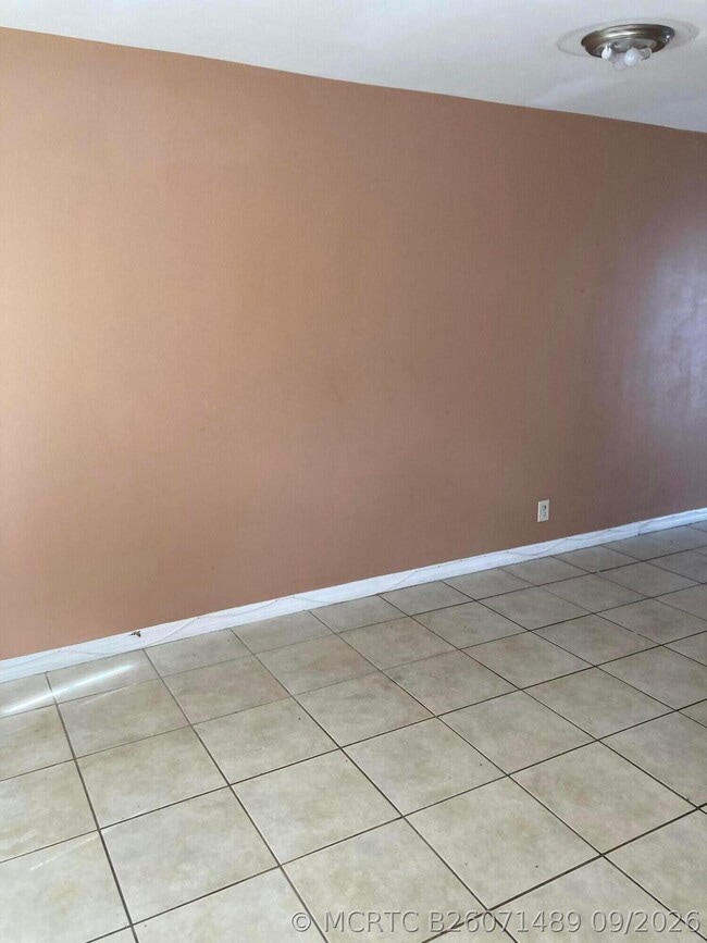 Photo - 4715 NW 9th Dr