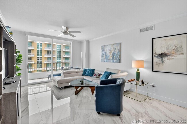 625 Casa Loma Blvd Unit 1409