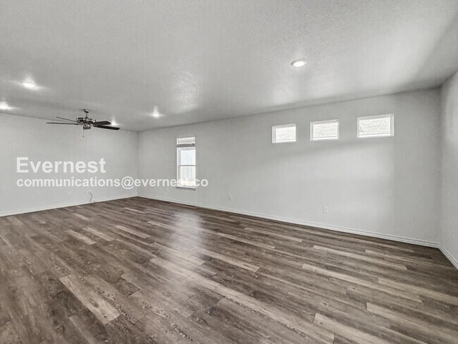 Photo - 702 Freedom Cir