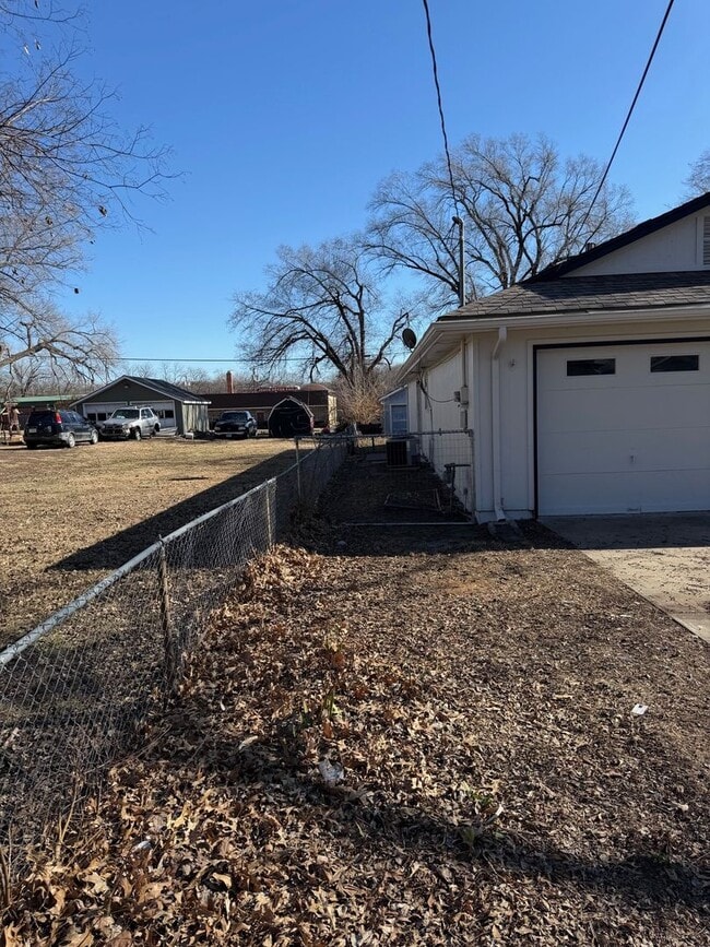 Photo - Newly Remodeled 2 Bed 1 Bath home in Independence