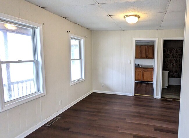 Photo - 1112 Maple St, 2 bedroom house