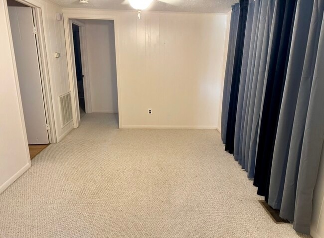 Photo - 10150 Minnie Hall Rd