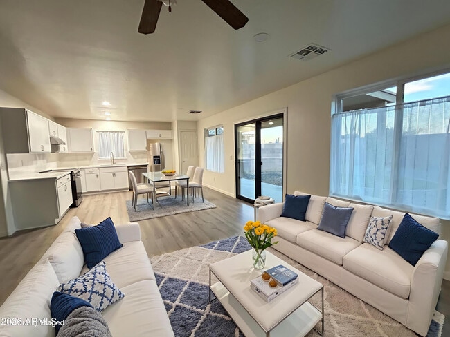 Photo - 10542 W Alvarado Rd