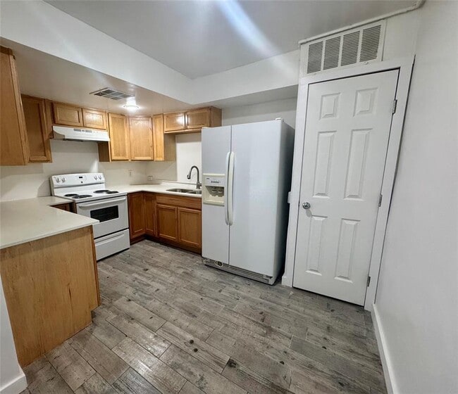 Photo - 1841 Wooten Park Dr
