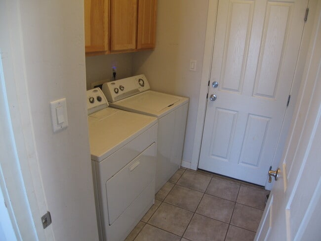 Photo - 3121 Dublin Way