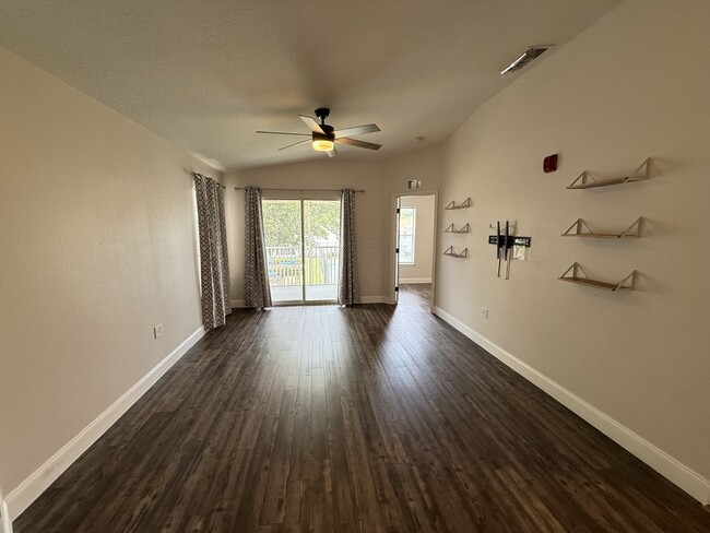 Photo - Grand Palms 8844-B Unit B