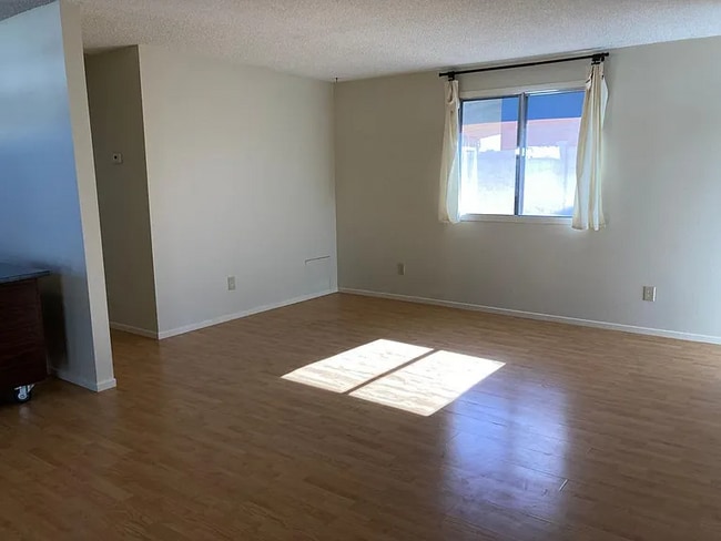 Photo - 401 Arnold St