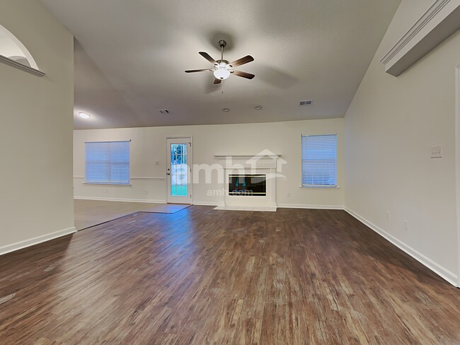 Photo - 162 Belle Grove Dr