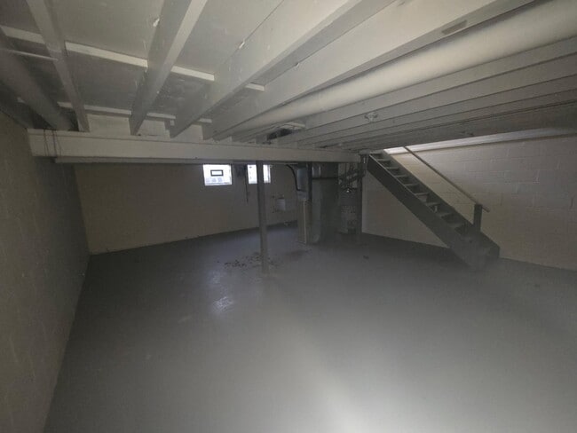 Photo - 343 Mathews Rd