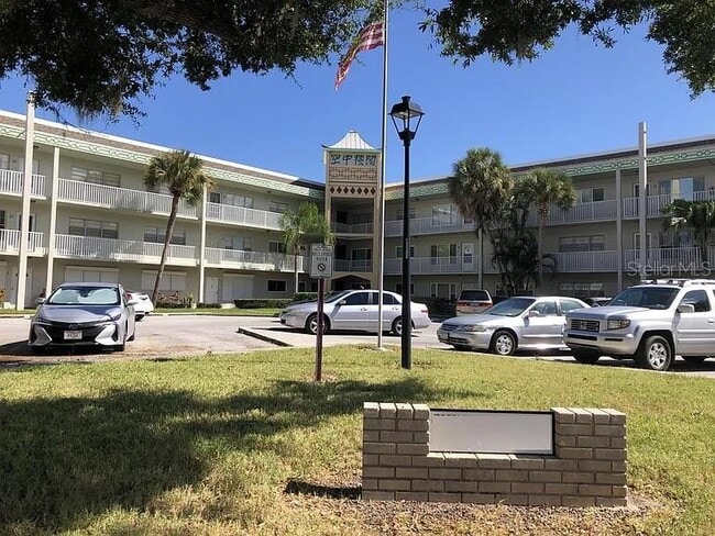 Building Photo - 2071 Australia Way W Unit 29