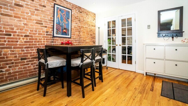 Photo - 134 Garden St Unit 2