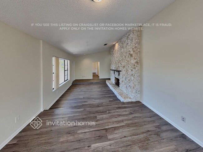 Photo - 10941 NW 7th St