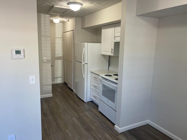 Photo - 147 Blocksom St