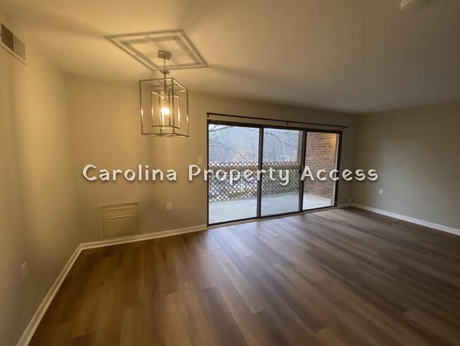 Photo - 500 Umstead Dr Unit 206B