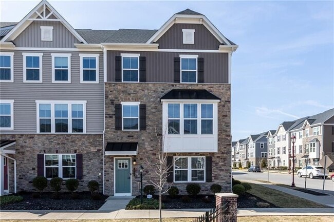 Photo - 600 Amarth Ln Townhome