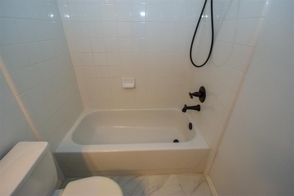 Photo - 16122 Speyburn Ct