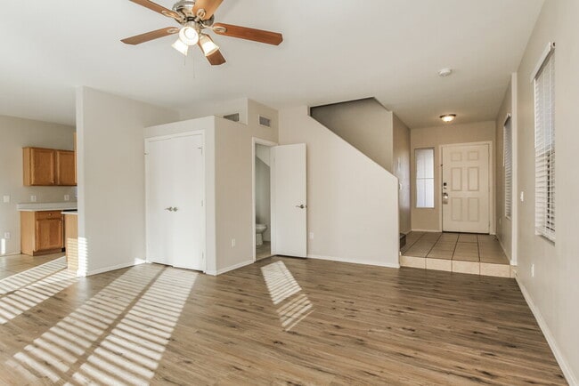 Photo - 3905 W Park St